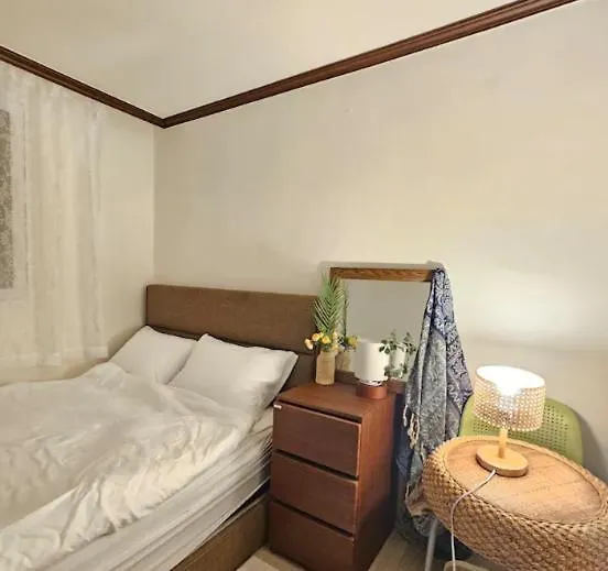 Seoul Forest House Bed and Breakfast